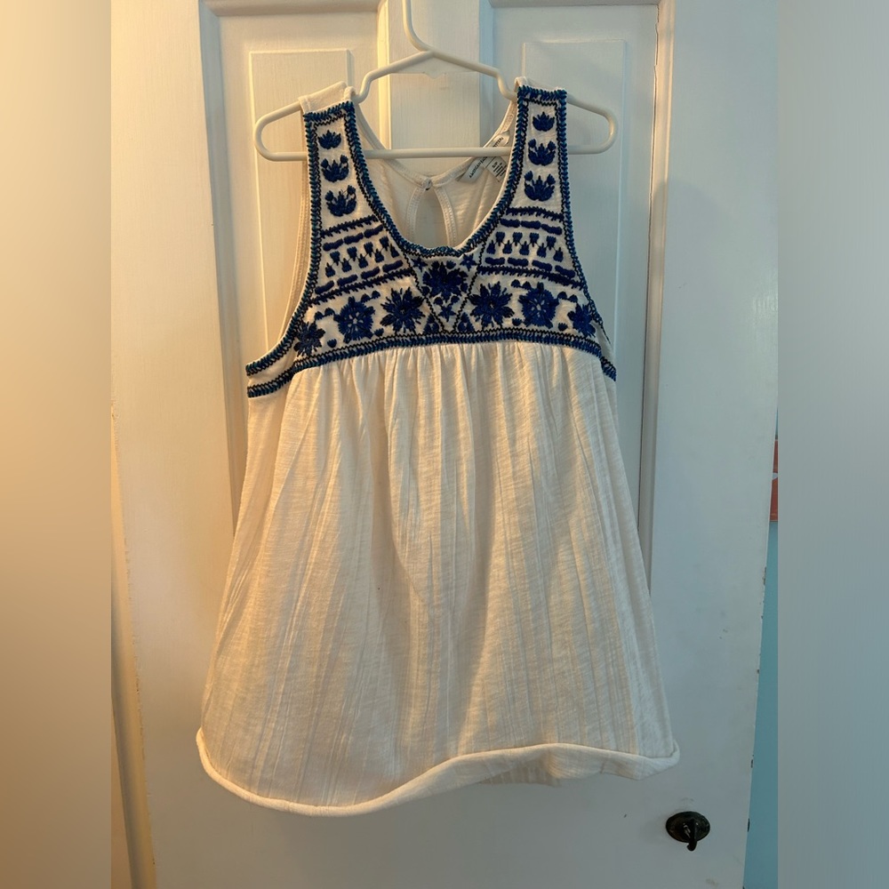 Cream with blue details tank top